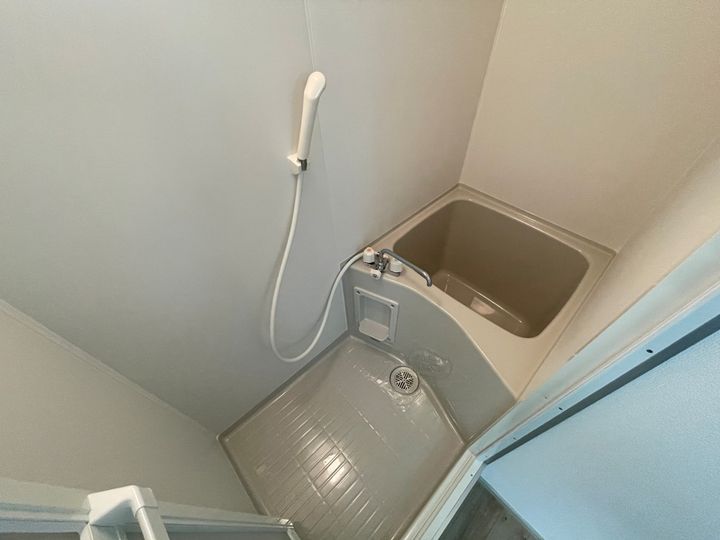 大阪府八尾市美園町4丁目の賃貸アパートの風呂