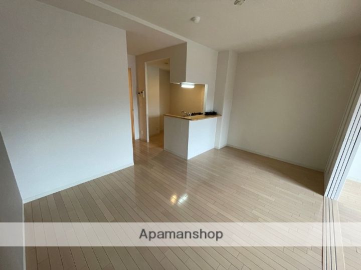 大阪府八尾市跡部北の町3丁目の賃貸マンションの居間