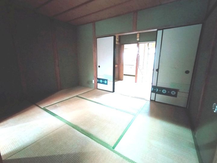 大阪府八尾市陽光園2丁目の賃貸アパートDの居間