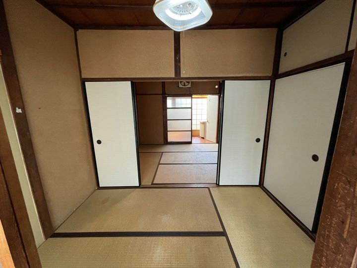 大阪府八尾市南本町2丁目の賃貸アパート4の居間