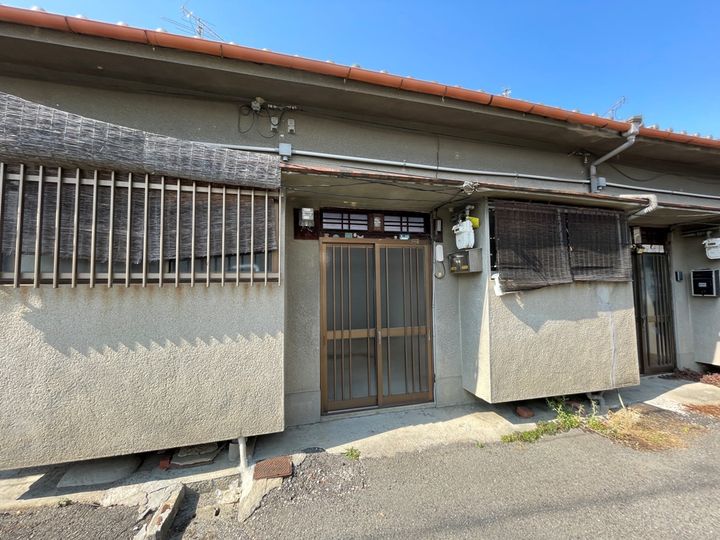 大阪府八尾市南本町2丁目の賃貸アパート4の外観