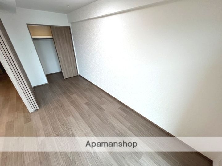 大阪府東大阪市高井田元町2丁目の賃貸マンションの内装