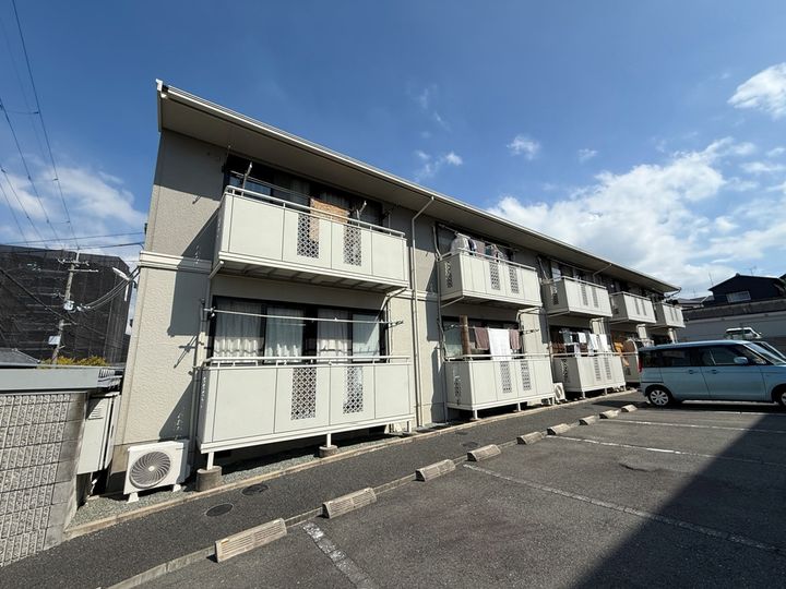 サントス泉ヶ丘の外観