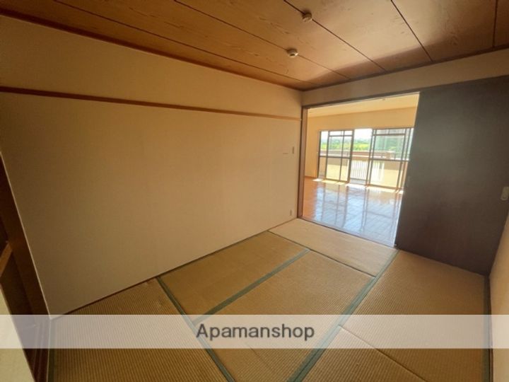清川六番館の内装