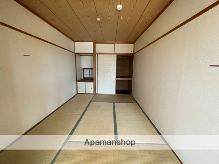 清川六番館の内装