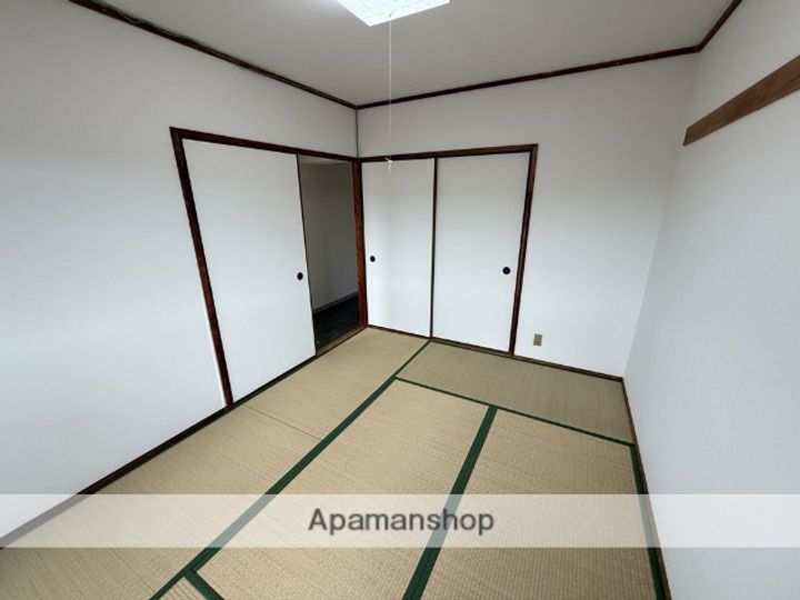 鴨谷台第一次住宅15号棟110の内装