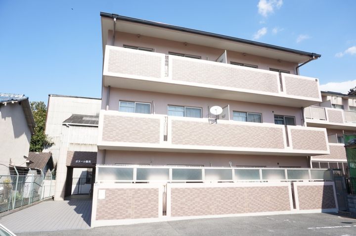 ボヌール鶴見の外観