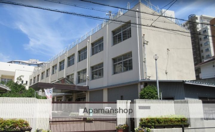 プレミアム新福島の周辺