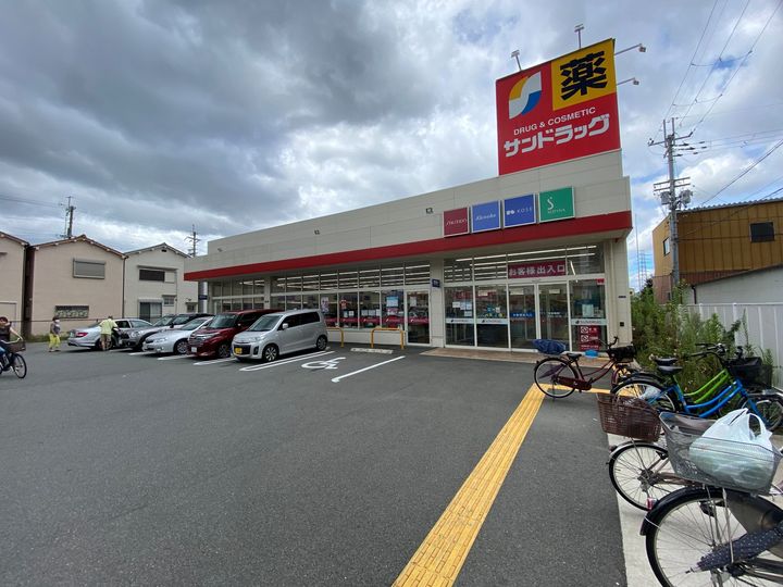 レオパレスフロンティアの周辺