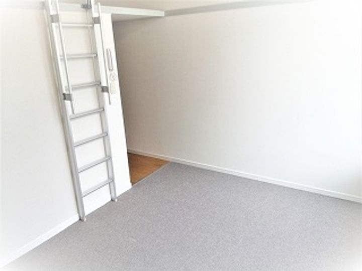 レオパレス夢2番館の居間