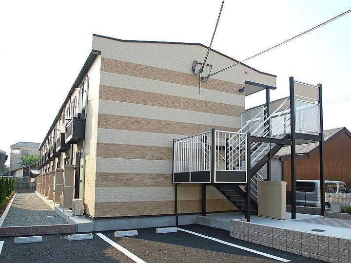 レオパレスヴィラージュ長洲の外観