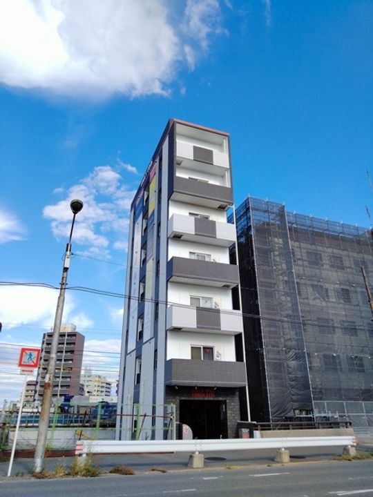 ONLYONE梅田北の外観