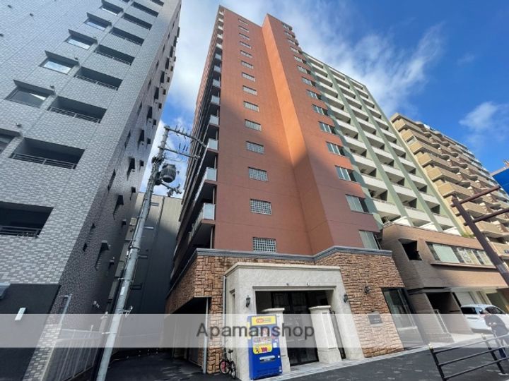 大阪府大阪市北区同心2丁目の賃貸マンションの外観