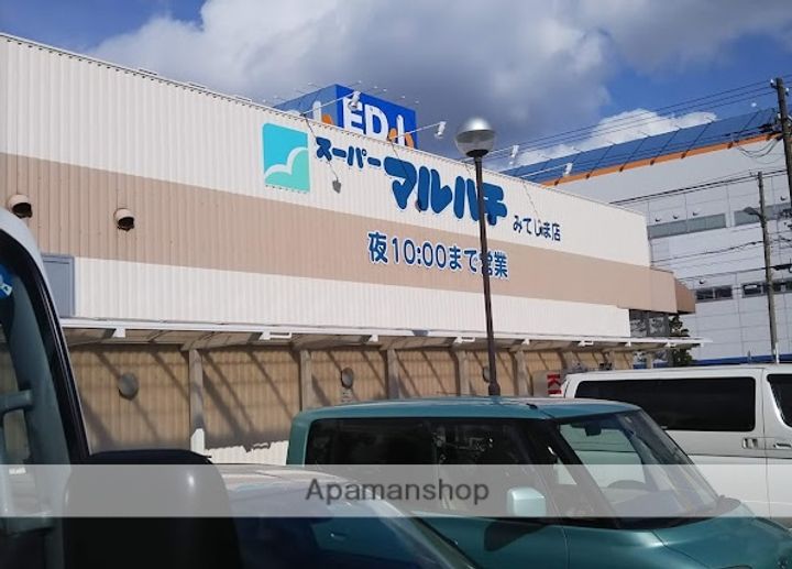 スプランディッドⅦの周辺