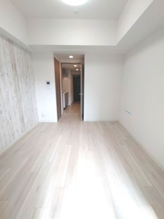 プレサンス福島ミッドエル0308の居間