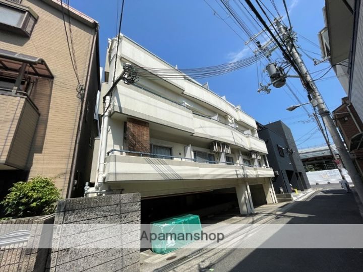 ファースト東中島の外観