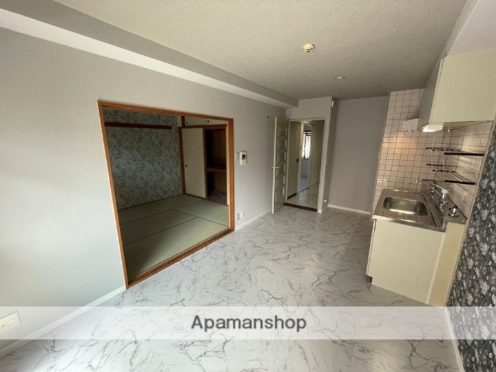 エスパシオ上新庄の居間