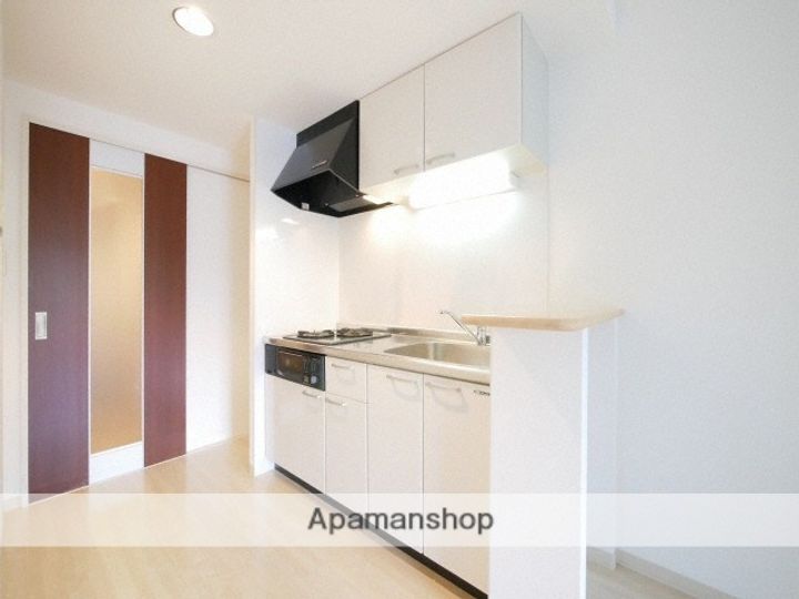 ルクレ新大阪レジデンスのキッチン