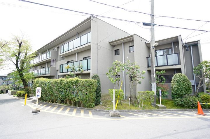 南春日丘プライムタウンの外観