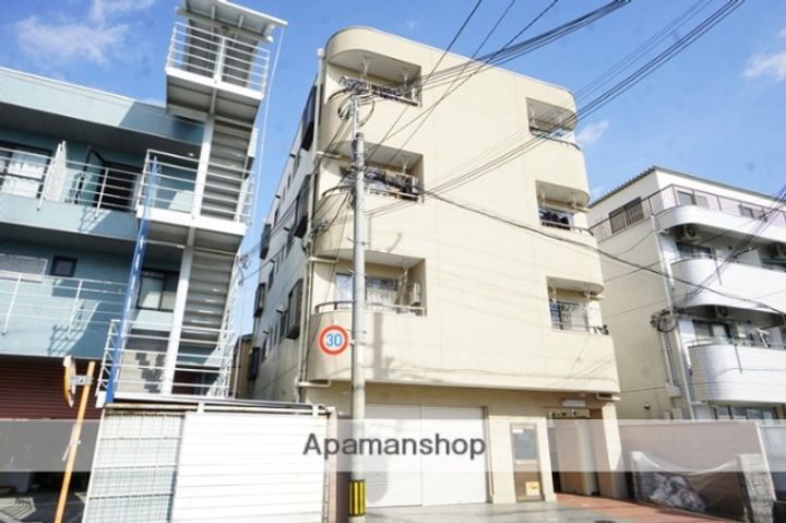 ガーデンパレス茨木の外観