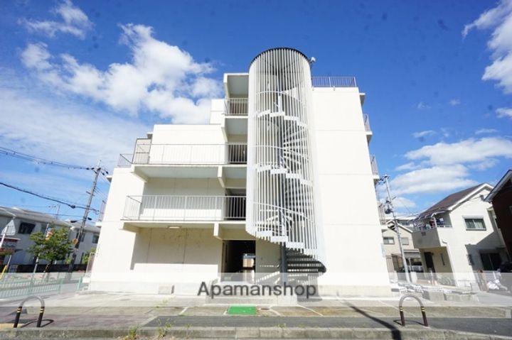 アンフィニィ・橋の内Ⅳの外観