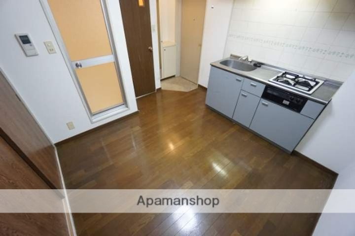 クリスタルシャトーの内装