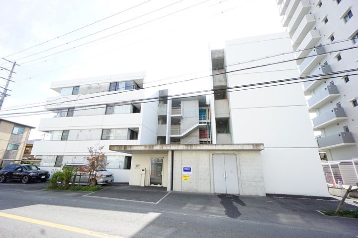 主原EーSITE407の外観