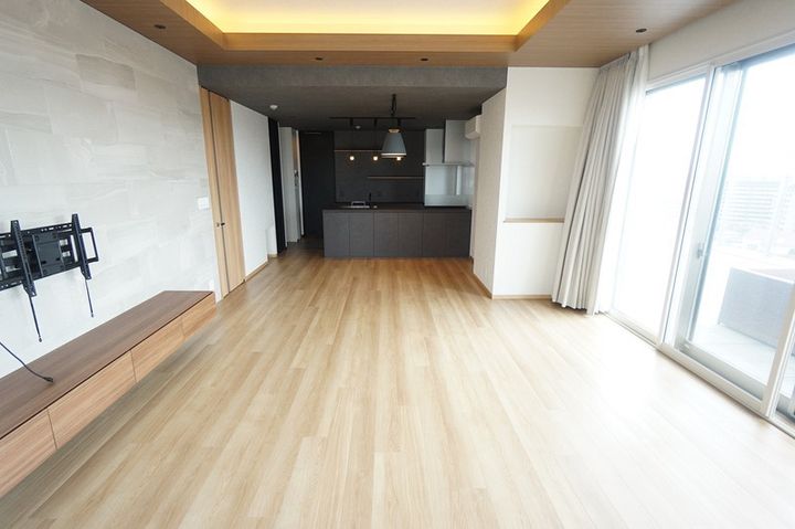 プレミアムコート千里丘の居間