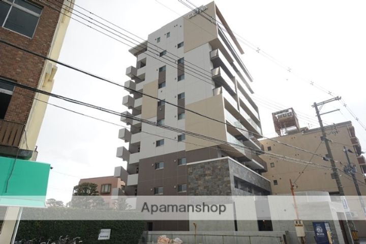 プレミアムコート千里丘の外観