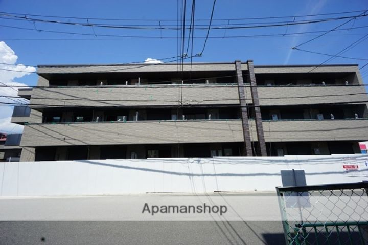 大阪府茨木市沢良宜西1丁目の賃貸マンションの外観