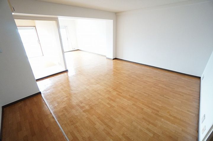 高槻スカイハイツの内装