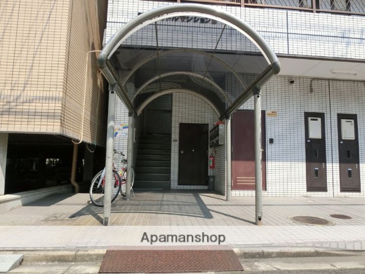 野田シャトルマンションB棟の外観