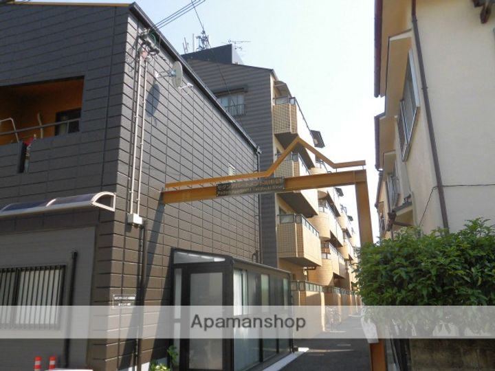 モダンアパートメント高槻城南の外観