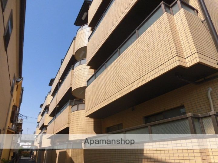 モダンアパートメント高槻城南の外観