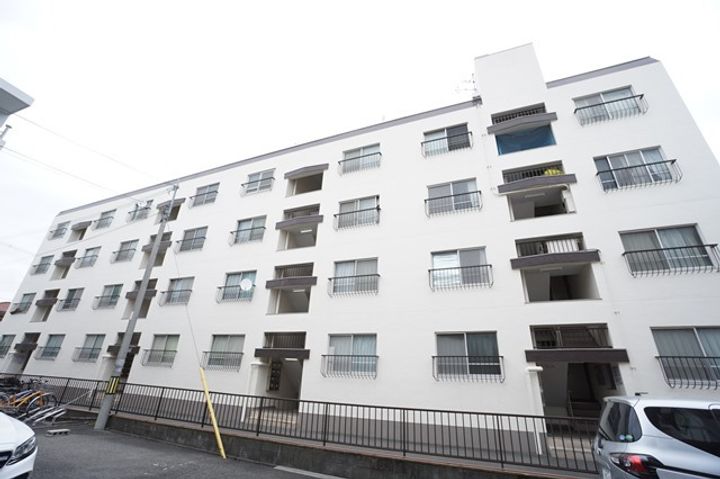 マンション和光の外観