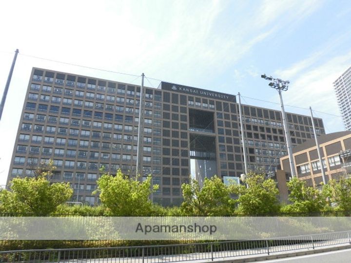 ラルゴカーサの周辺