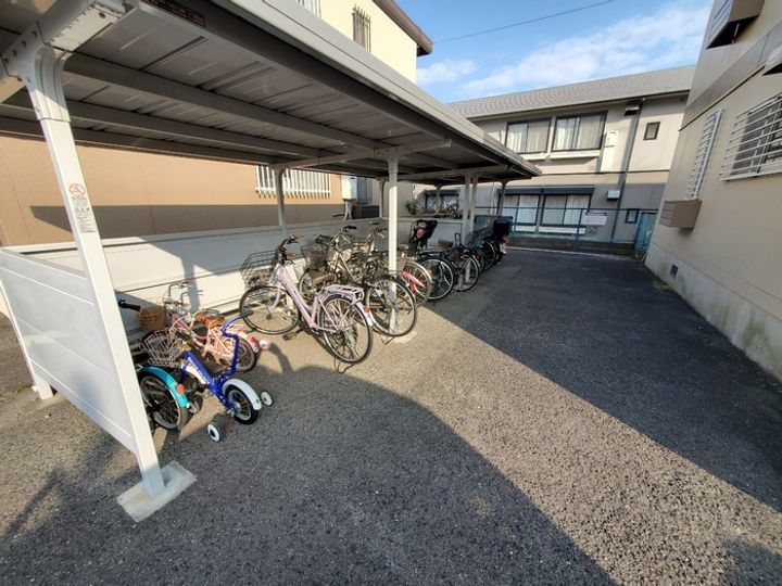 高井ハイツC棟のその他画像