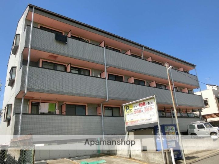 エトワールエムティースリーの外観