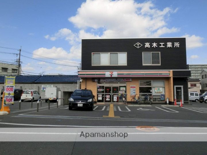 エトワールエムティースリーの周辺