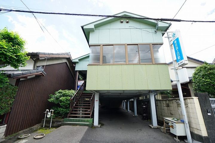 グリーンハイツの外観