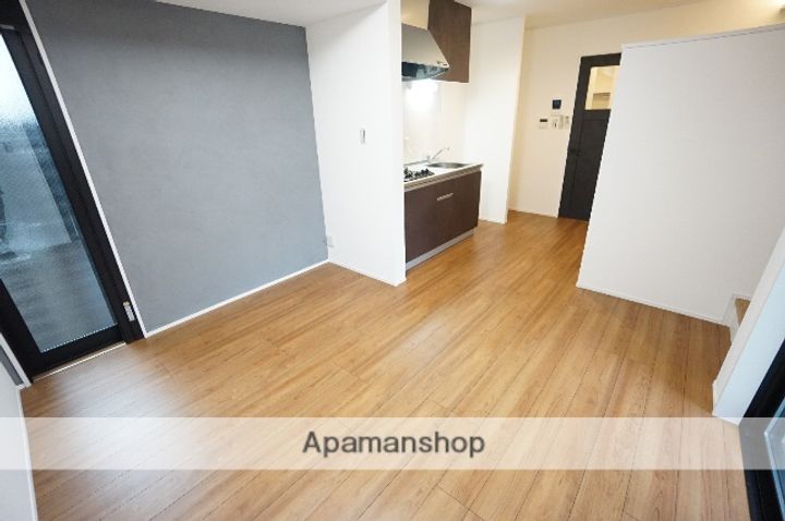 キャルムコート高槻富田の居間