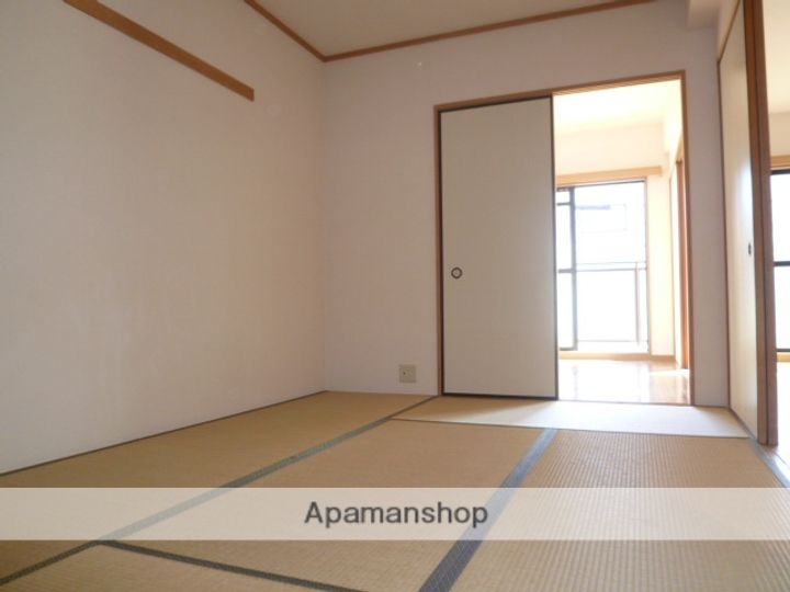 フロール南茨木の居間