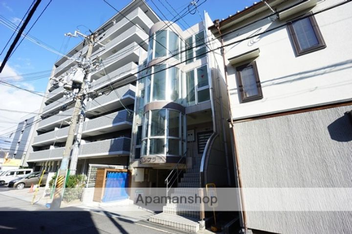 アーバンプラザの外観