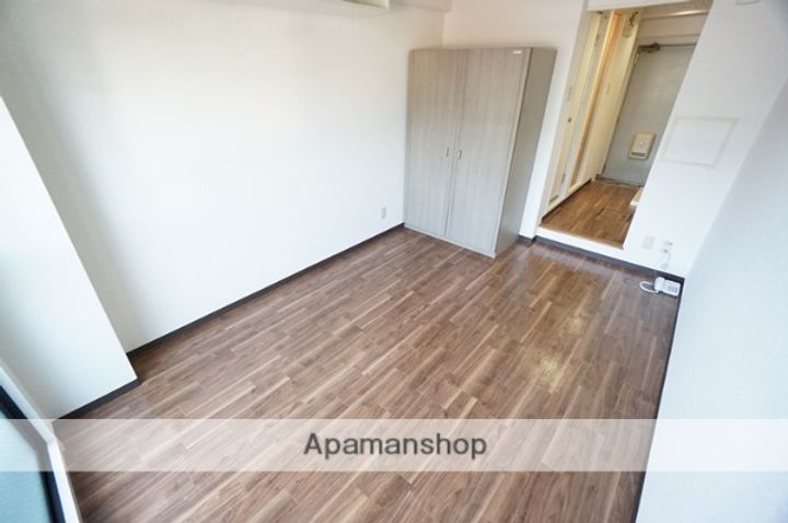 スチューデントパレス茨木の居間