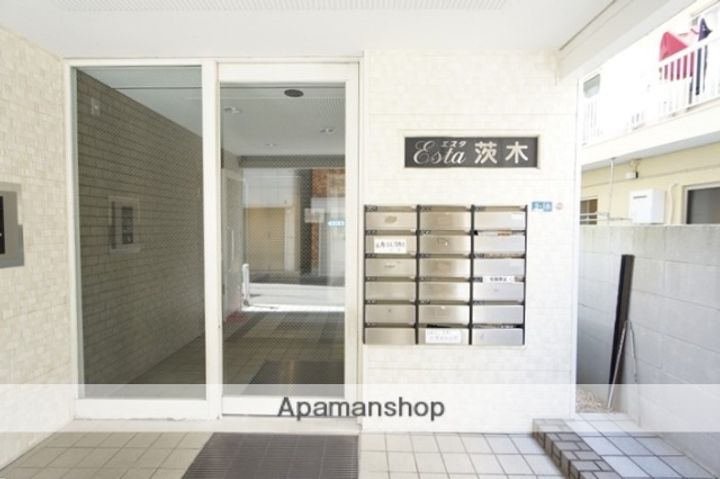 エスタ茨木の外観