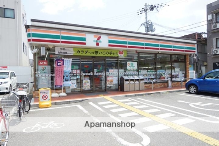 センチュリー三島の周辺