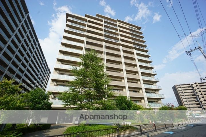ライオンズ茨木ニューシティB街区の外観