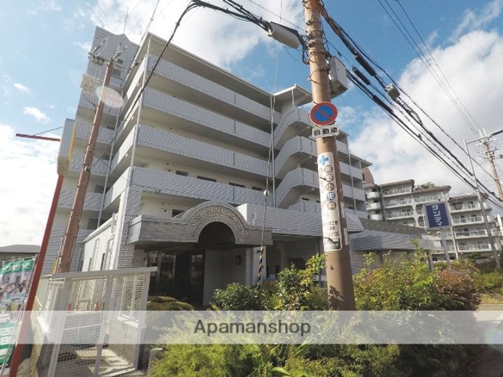 エバーグリーンハイツの外観