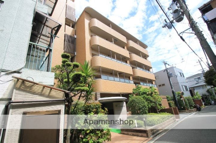 大阪府大阪市淀川区三国本町2丁目の賃貸マンションの外観