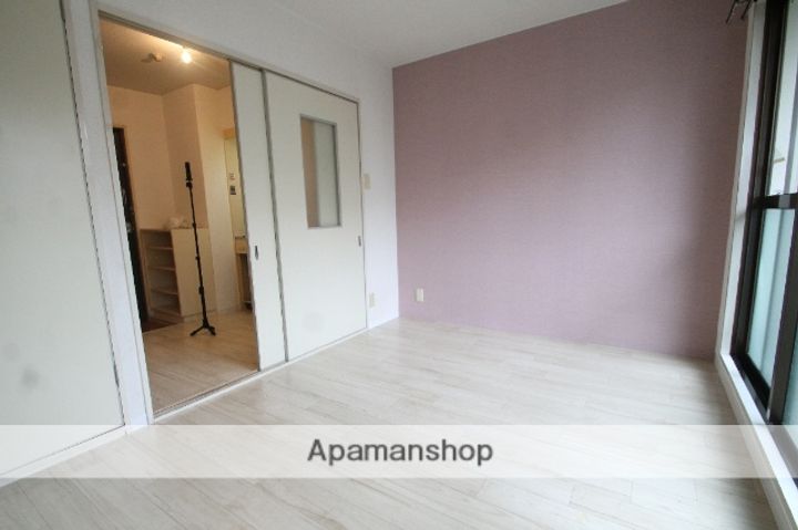 コーポ末広の居間